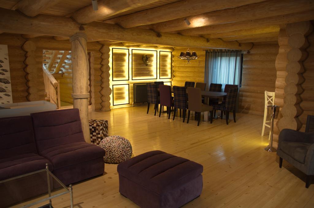 Cabana Deac - Luxury Chalet Vatra Dornei Værelse billede