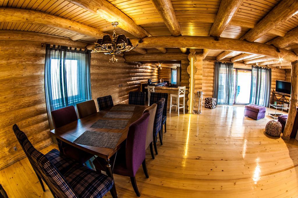 Cabana Deac - Luxury Chalet Vatra Dornei Værelse billede