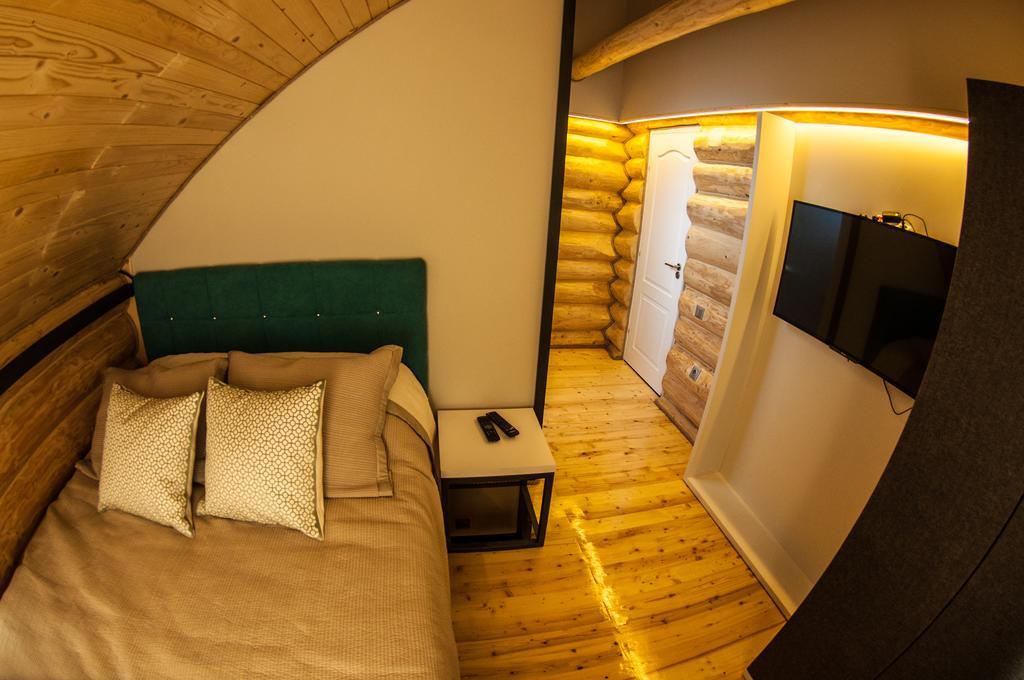 Cabana Deac - Luxury Chalet Vatra Dornei Værelse billede